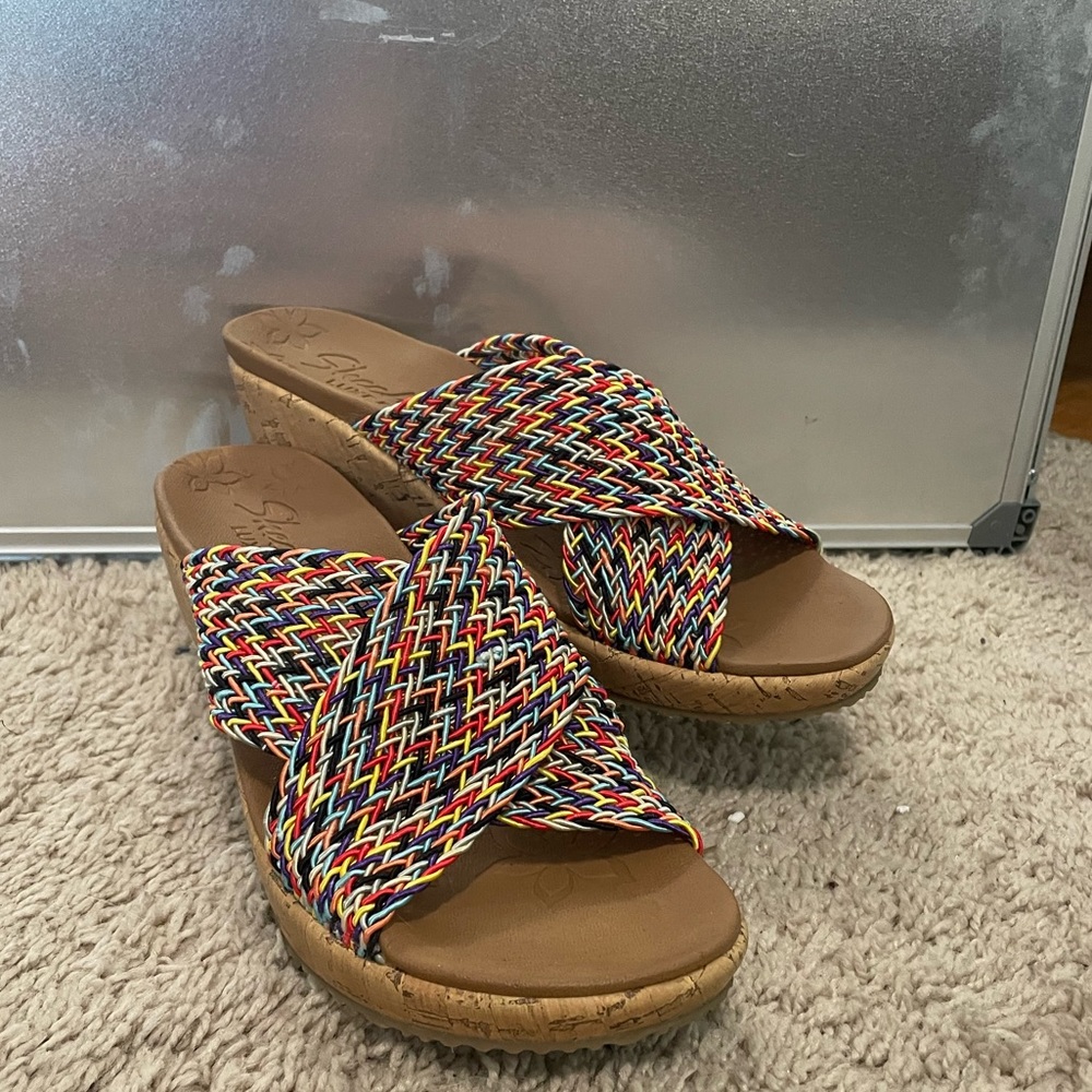 Rainbow laces, overlap, heels